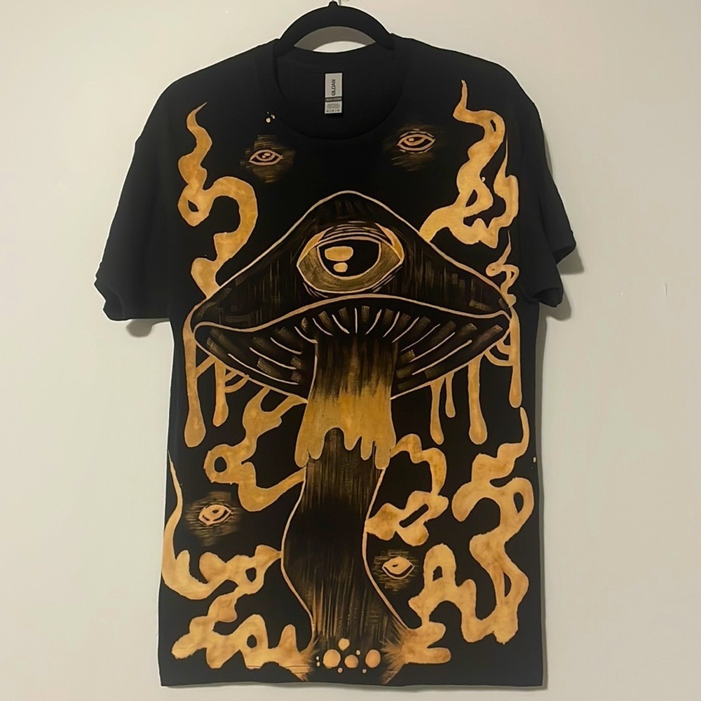Custom Hand Painted Bleach Mushroom 🍄 T-Shirt Art
